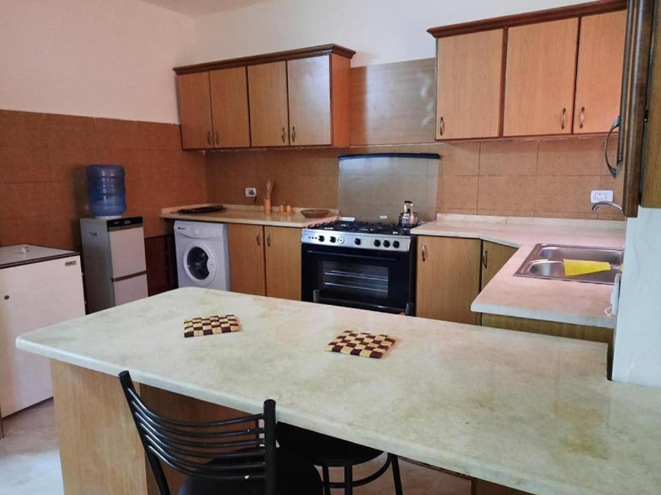 Hotel Emile Altwal Madaba Exterior foto